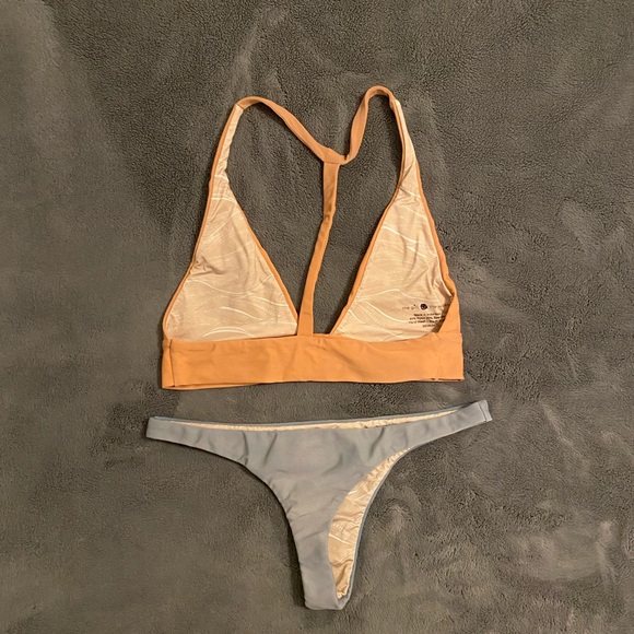 The Girl and The Water Set - Picture 2 of 4